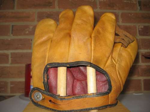 L G Chiozza Goldsmith G32 Back